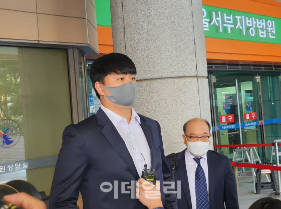 "사실 아냐"…'학폭 의혹' 두산 베어스 이영하, 법정서 혐의 부인