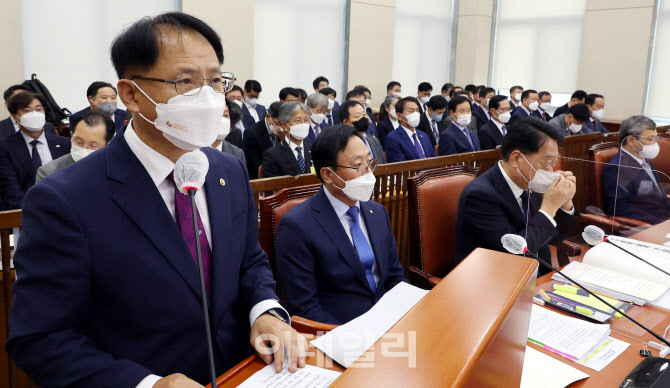 [포토]인사말하는 박찬진 중앙선거관리위원회 사무총장