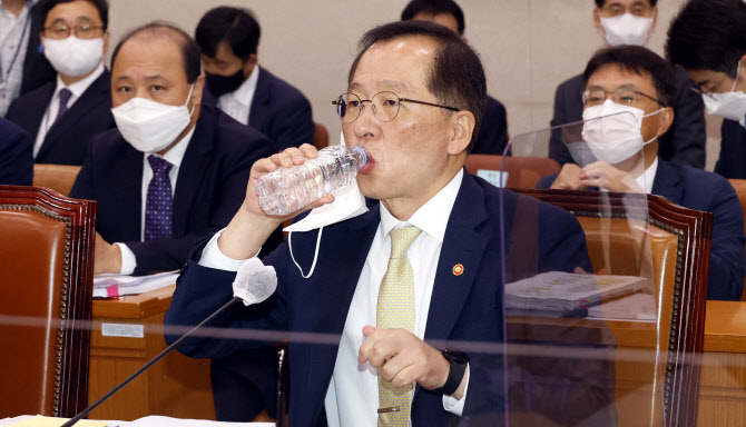 조승환 "HMM 영구채 전환, 해운·증시 보면서 검토해야"[2022국감]