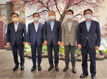 "특례시에 실질적 권한 주어져야"…이동환 고양시장, 행안부 장관에 건의