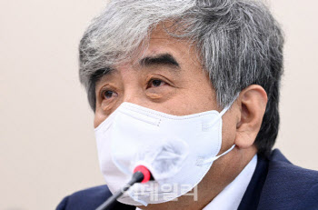 TV조선 점수 수정 경위는?… 한상혁 “채점지 사선 긋고 싸인해 남겨둔 것”