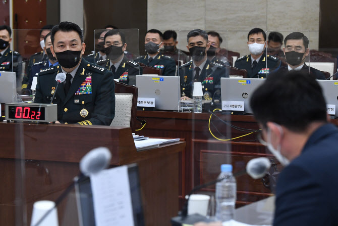 北, 또 탄도미사일 발사…한·미·일 동해서 대응 훈련