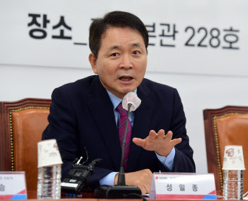 성일종 "이재명, 국방위원이 국방의 개념조차 몰라"