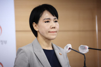 전현희 “사퇴 압박 배후엔 대통령실 있는 듯”