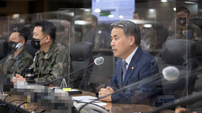 이종섭 국방장관 "추호의 망설임 없이 현장 작전종결태세 갖춰야"