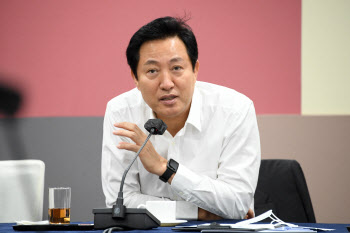 오세훈, 동대문구서 바이오 스타트업 애로 사항 청취