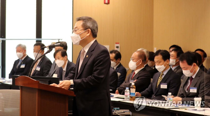 "위성 개발해도 남는게 없어요"..과방위 국감 학생연구원 호소 눈길