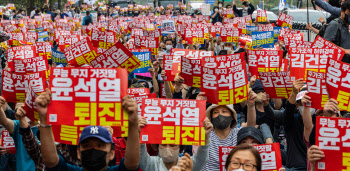 서울 도심서 보수 vs 진보 '집회 격돌'…일대 긴장감