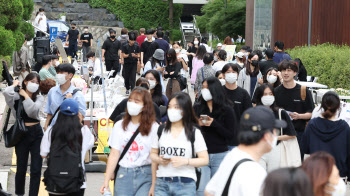 아직도 자리잡지 못한 대학 생리공결제…남녀갈등까지