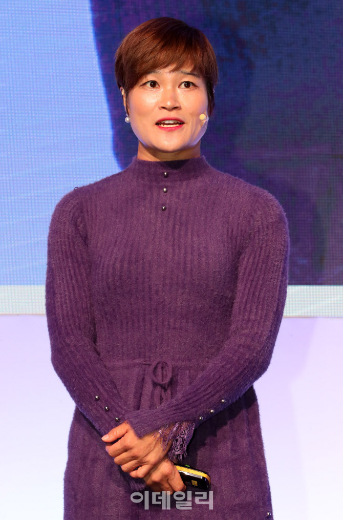 [포토]'W페스타'에서 강연하는 김혜선 점핑머신 대표