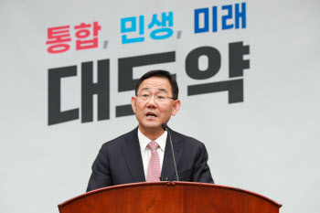 여야 대립 격화에…정우택 與 국회부의장 선출안 상정 불발