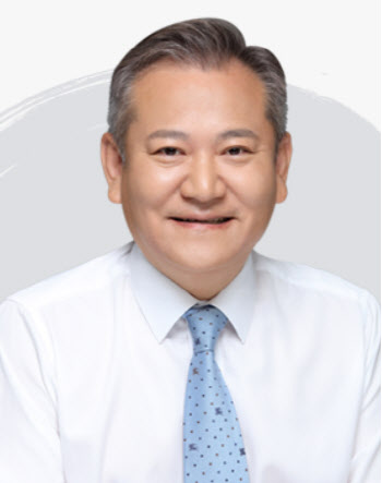 50여명 심정지…이상민 장관 "이태원로 압사 사고 인명구조 최선" 당부