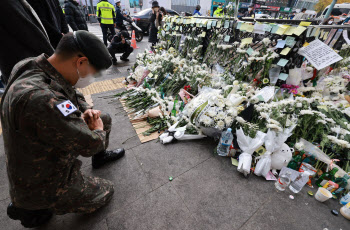 "참사 당일 이태원역 하차객, 지난해보다 2.6배"