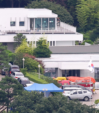 대통령경호처 "野, 관저경비에 선동 정치…법적책임 물을 것"