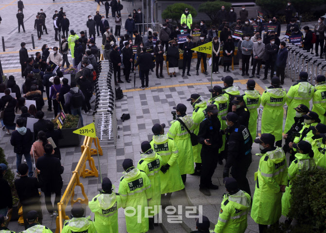 [포토] 서울시의회 앞 TBS 임직원 집회