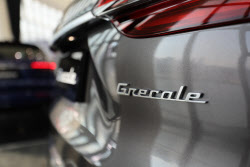 마세라티의 두번째 럭셔리 SUV '그레칼레'