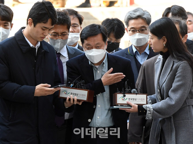 정진상 변호인단 “검찰 물증 발견 못해…유동규 진술 신빙성 없다”