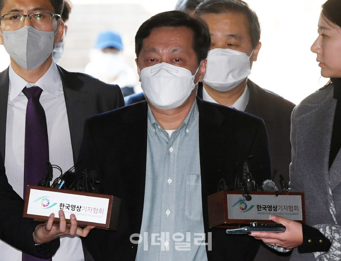 검찰, '구속적부심 기각' 정진상 실장 소환조사 재개