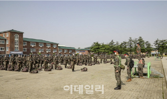 6.25 전후부터 군종활동…헌재, 군 종교활동 '의무화'에 제동