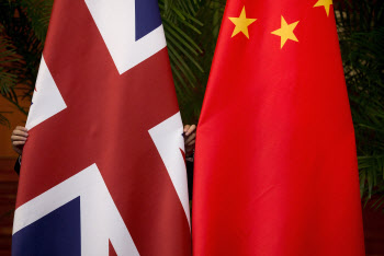 영국, 공공기관서 중국산 CCTV 사용 금지