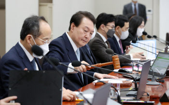 추경호 “화물연대 즉시 업무복귀…불법행위 엄정 대응”
