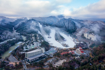 '반갑다 추위야' 용평리조트, 내달 2일 첫 스키장 개장