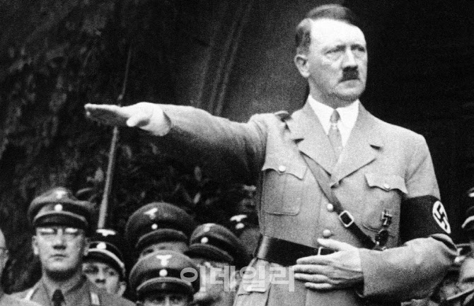 경매 나온 아돌프 히틀러 친필 메모… 예상가 4000만원