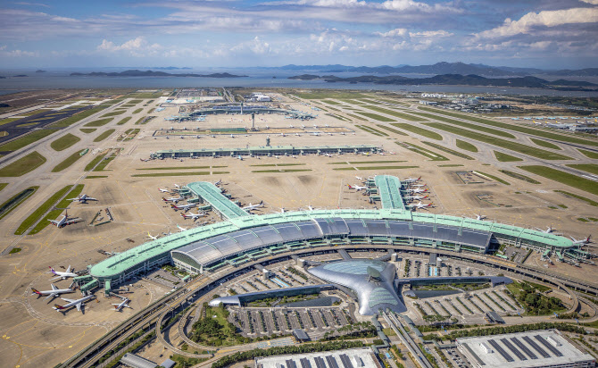 인천공항, 올해 여객 1700만명→내년 4700만명 전망