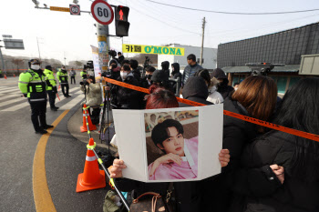 연천군, BTS '진' 포함 5사단 신교대 모든 장병 안전 입소