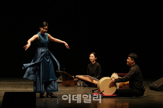 따끈따끈한 신작 공연 28편, 마음껏 골라 보세요