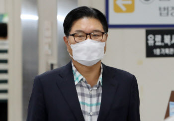 '사학비리·뇌물수수' 홍문종 대법 선고…2심, 실형 법정구속