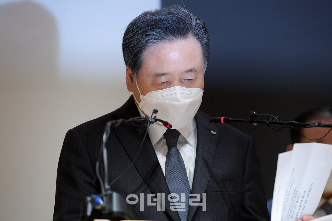 [속보] 檢, 허영인 SPC그룹 회장 불구속기소…계열사 부당지원 혐의