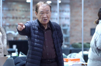 '갈매기' 연출 이순재 "배우 열연 돋보이는 극 될 것"