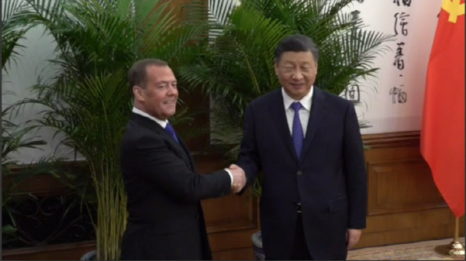 시진핑, 푸틴 최측근 메드베데프와 만나…우크라 전쟁 논의