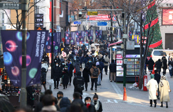 내일 성탄절, 코로나19 이후 처음…인원 제한 없는 미사·예배