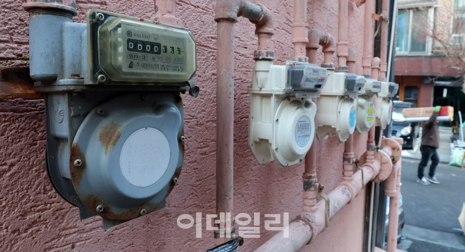 [포토]내년 전기·가스 요금 더 뛴다…올해 인상폭 2배 오를 듯