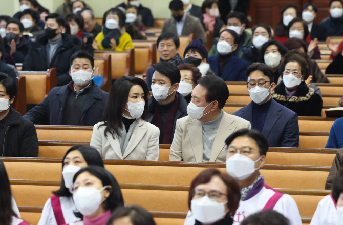 '가짜 보수' 지목된 장성철 "김건희 여사 활동, 저는 긍정적으로 봐"