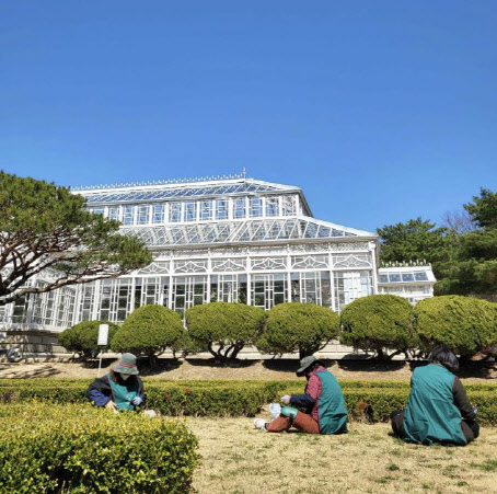 창경궁관리소, 서울시민정원사회와 업무협약…궁궐 조경관리 협력