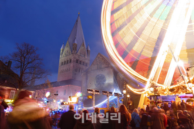 인권위 "놀이공원 장애인 편의시설 개선돼야"