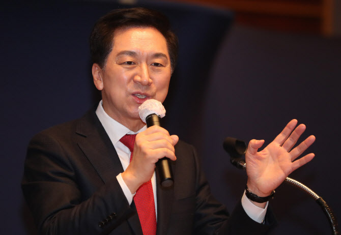 수도권 출마 압박에 보란듯이…김기현, 15일 오세훈과 회동