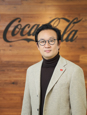 한국코카콜라, 새 대표로 '재무통' 정기성 상무 내부 발탁