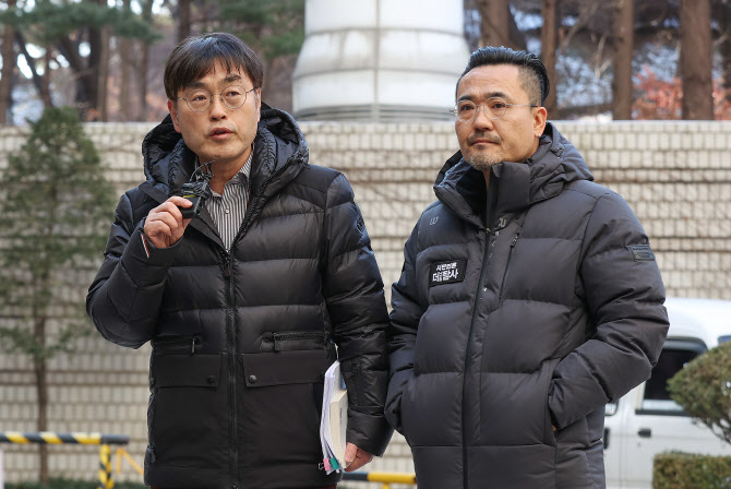 '청담동 술자리' 낙인 카페 사장…"더탐사 영상 지워라"
