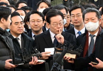 '이재명 소환' 앞둔 검찰, 연휴 반납하고 만반의준비