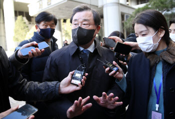 '세월호 특조위 방해' 이병기 전 靑비서실장, 1심 무죄…法 "증거 없어"