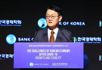 "우리나라 인구 계속 줄면…2050~2060년 GDP 평균 1% 미만"