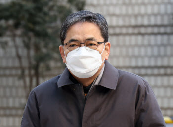 '아들 퇴직금 50억' 곽상도, 오늘 1심 선고