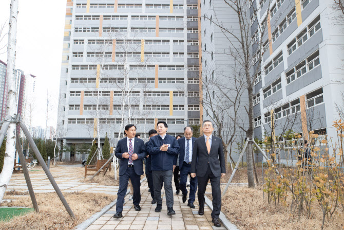 소형 공공임대, 세대 합쳐 평수 늘리고 공실 줄인다