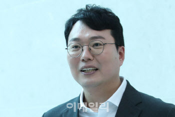 천하람 “여가부 존치, 보수 배신”, 권성동 “尹 공약포기 없다”