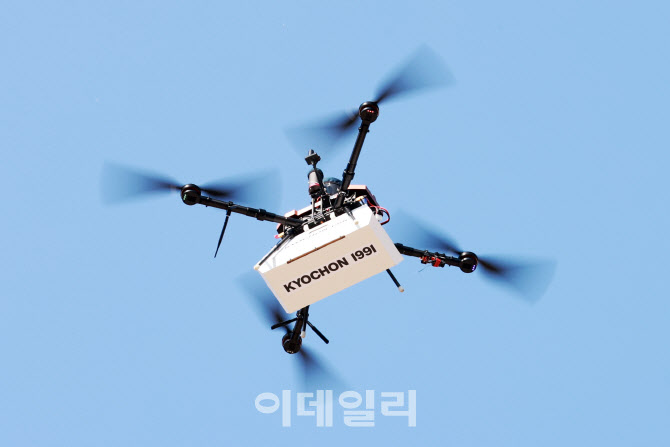 '한국형 챗GPT' 개발 지원…로봇·드론배송 법적 근거 만든다