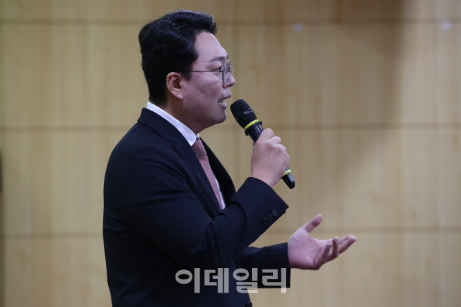 [포토]초당적 정치개혁 의원모임 간담회 참석한 천하람